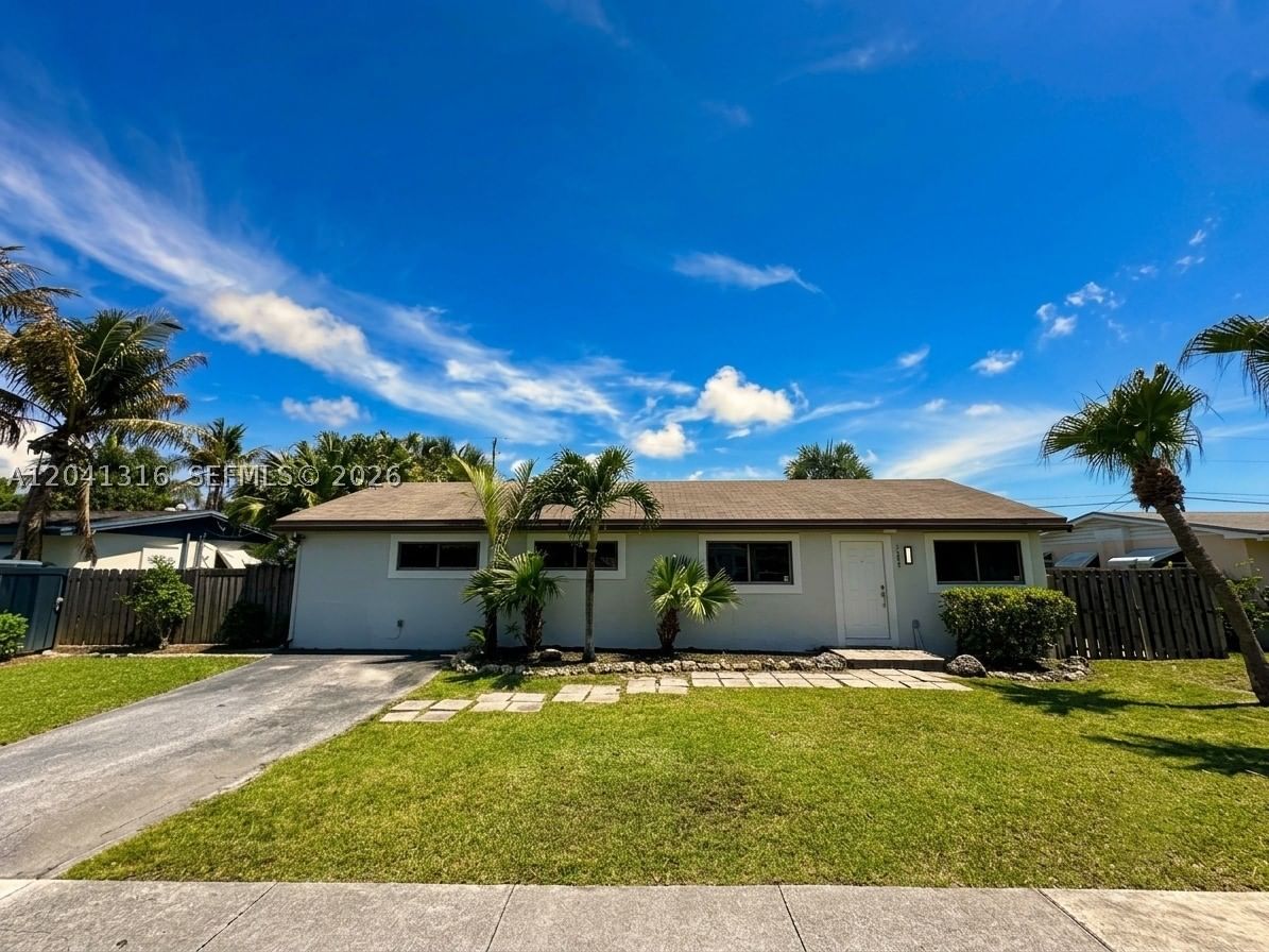 Real estate property located at 10015 213th Ter, Miami-dade, Cutler Ridge Sec 7, Cutler Bay, FL