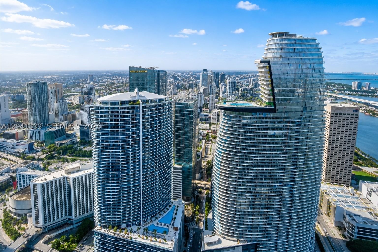 Real estate property located at 475 BRICKELL AVE #4715, Miami-dade, Iconbrickell Condo No 1, Miami, FL