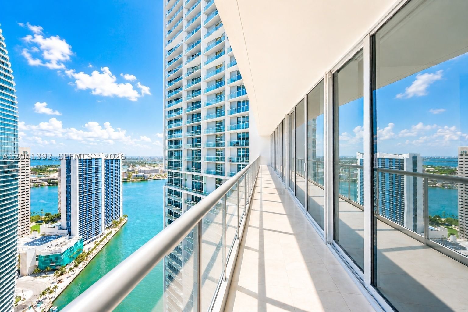 Real estate property located at 475 BRICKELL AVE #4715, Miami-dade, Iconbrickell Condo No 1, Miami, FL