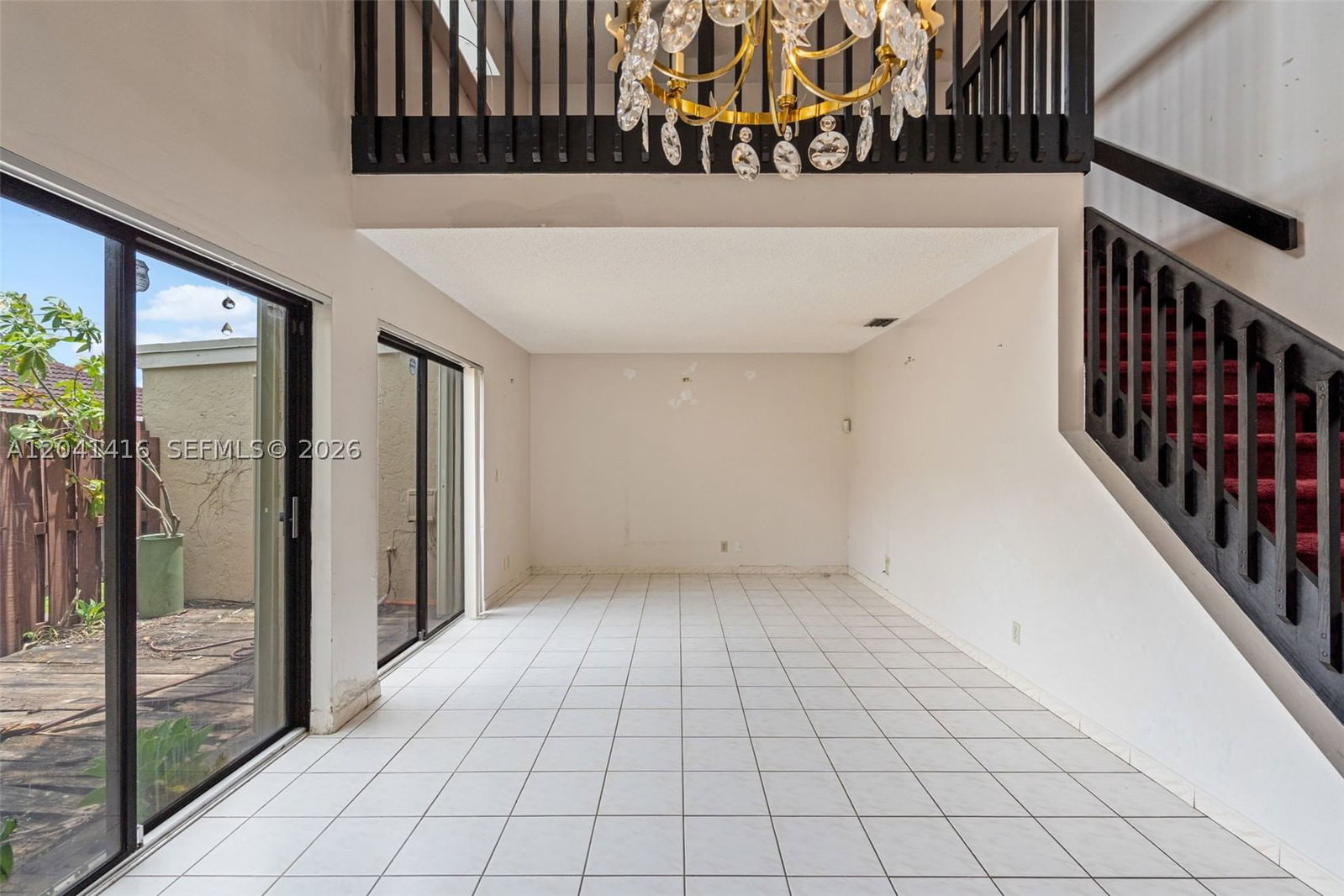 Real estate property located at 6233 170th Ter, Miami-dade, Villa Homes At The Moors, Miami, FL