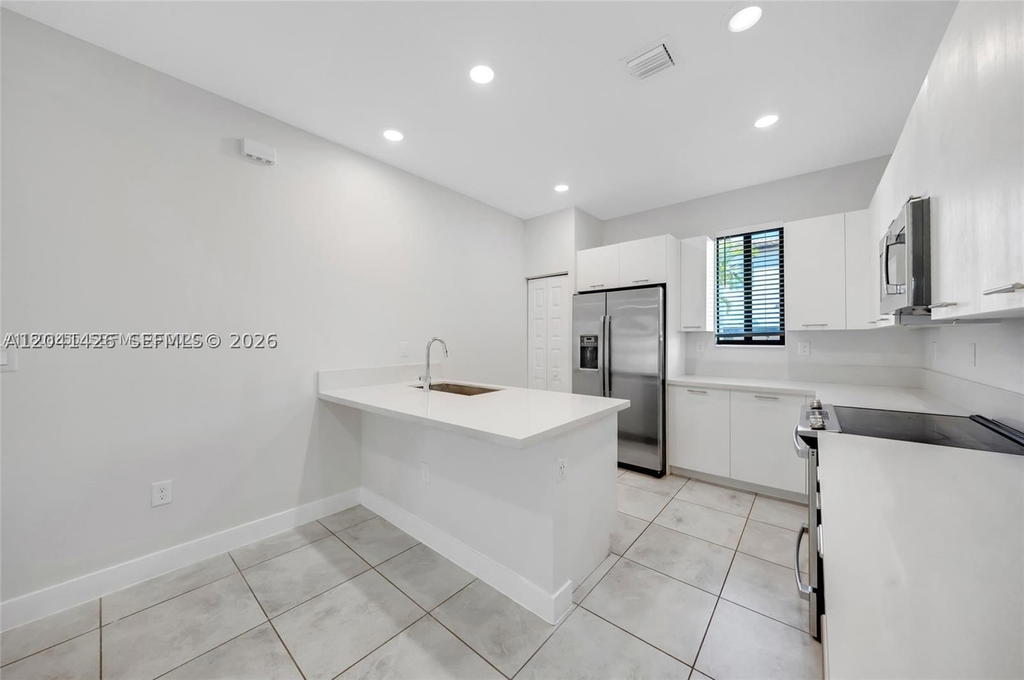 Real estate property located at 4856 83rd Pkwy, Miami-dade, Downtown Doral South Phas, Doral, FL