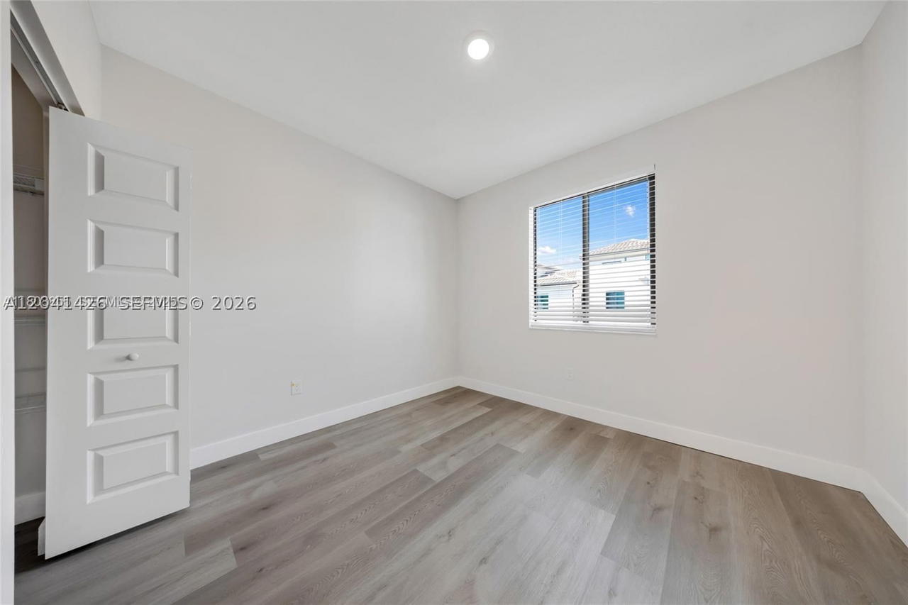 Real estate property located at 4856 83rd Pkwy, Miami-dade, Downtown Doral South Phas, Doral, FL