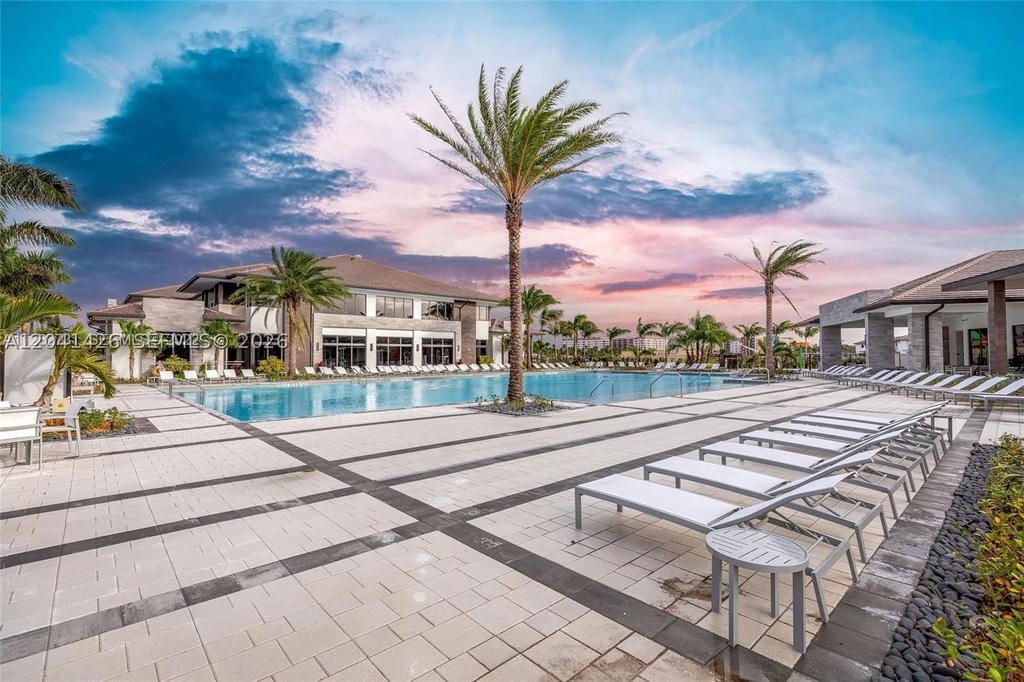 Real estate property located at 4856 83rd Pkwy, Miami-dade, Downtown Doral South Phas, Doral, FL