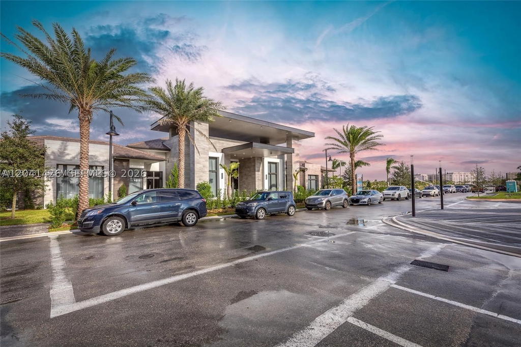 Real estate property located at 4856 83rd Pkwy, Miami-dade, Downtown Doral South Phas, Doral, FL