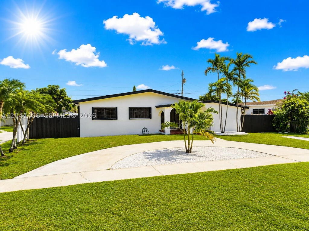 Real estate property located at 12370 190th Ter, Miami-dade, So Miami Heights Addn E, Miami, FL