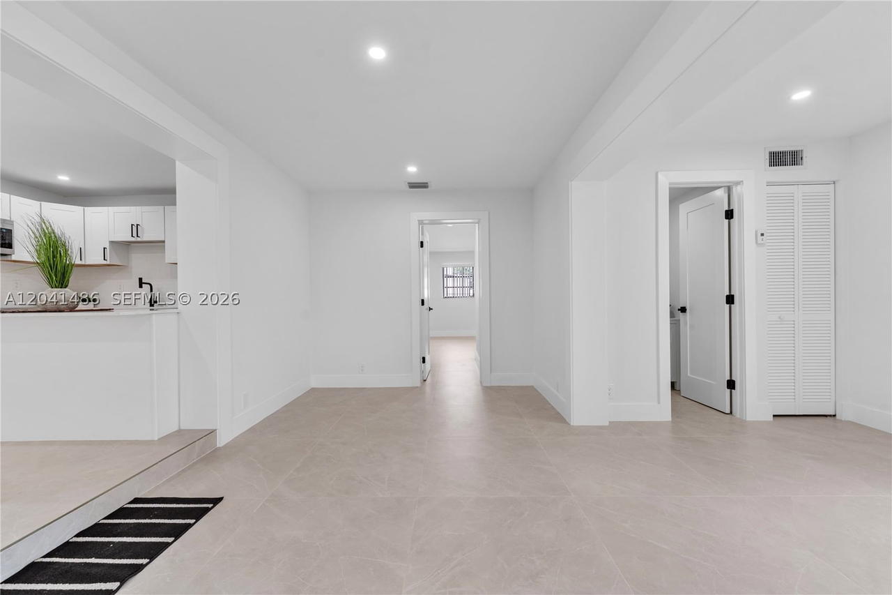 Real estate property located at 12370 190th Ter, Miami-dade, So Miami Heights Addn E, Miami, FL