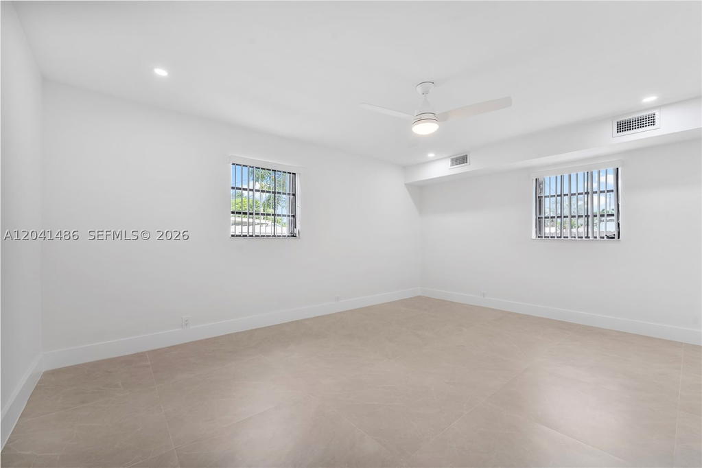 Real estate property located at 12370 190th Ter, Miami-dade, So Miami Heights Addn E, Miami, FL