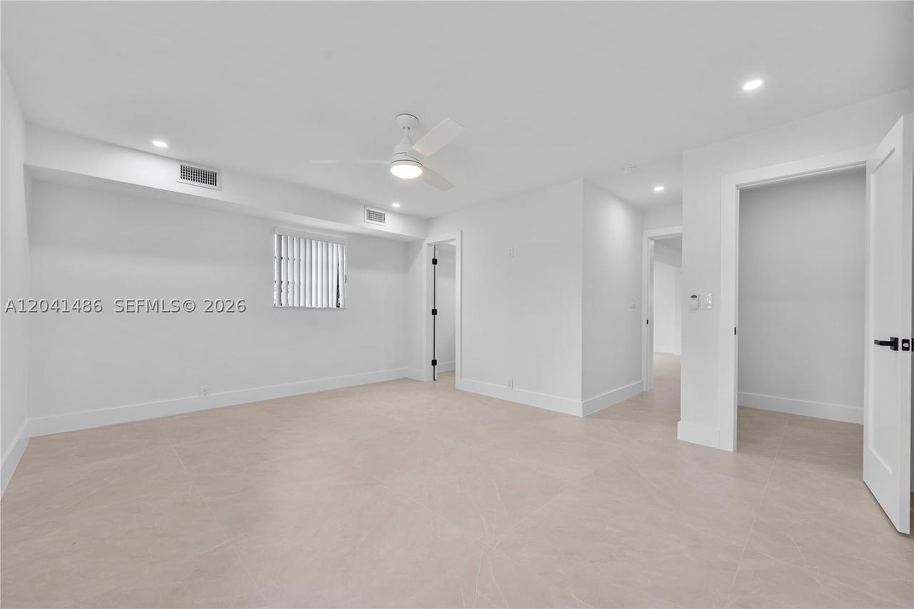 Real estate property located at 12370 190th Ter, Miami-dade, So Miami Heights Addn E, Miami, FL