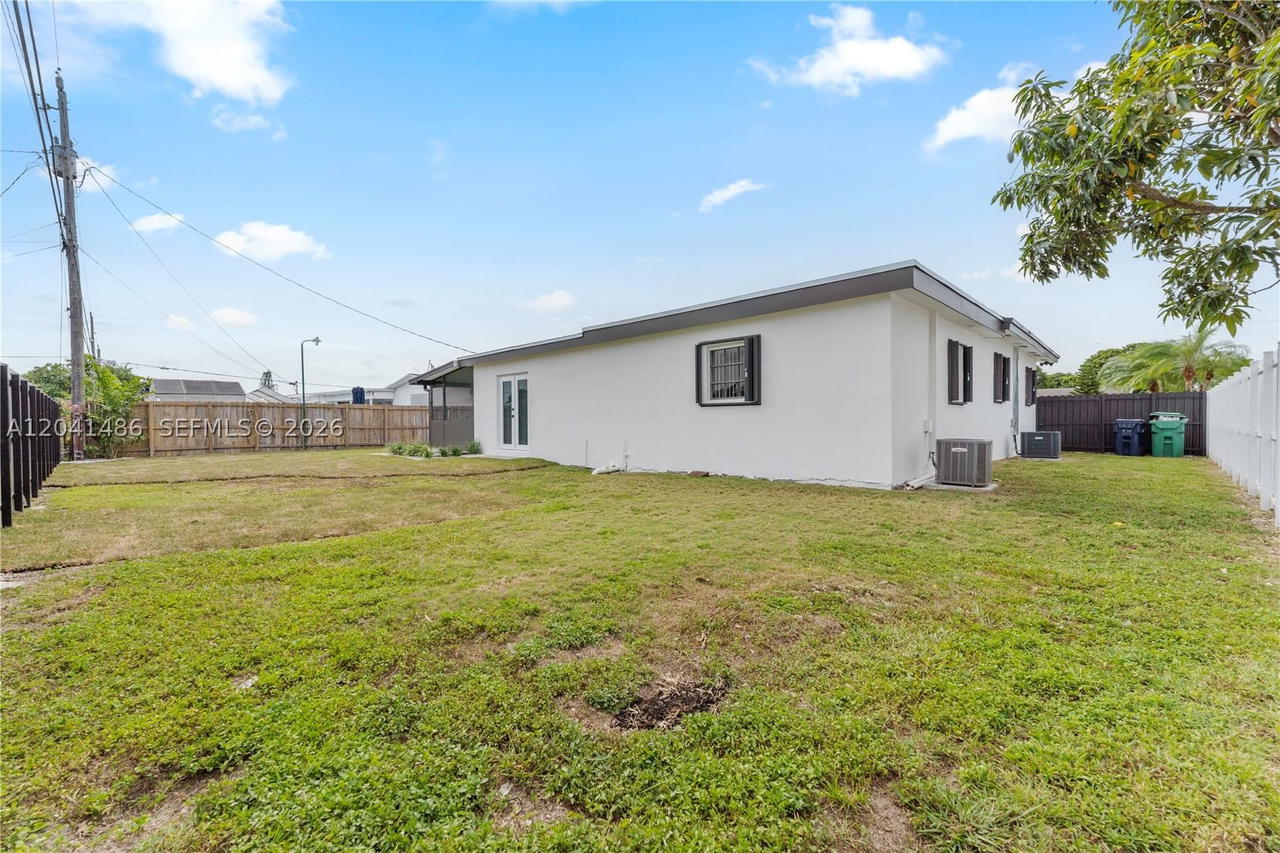 Real estate property located at 12370 190th Ter, Miami-dade, So Miami Heights Addn E, Miami, FL