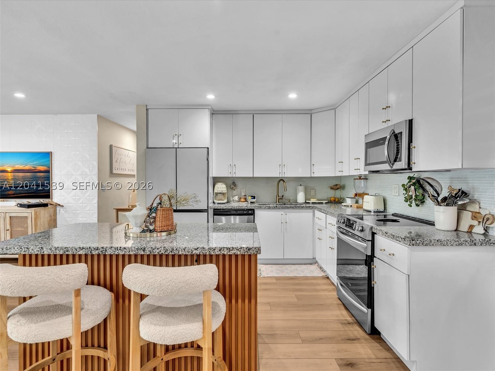 Real estate property located at 20210 106th Ct, Miami-dade, Benson Manor, Cutler Bay, FL