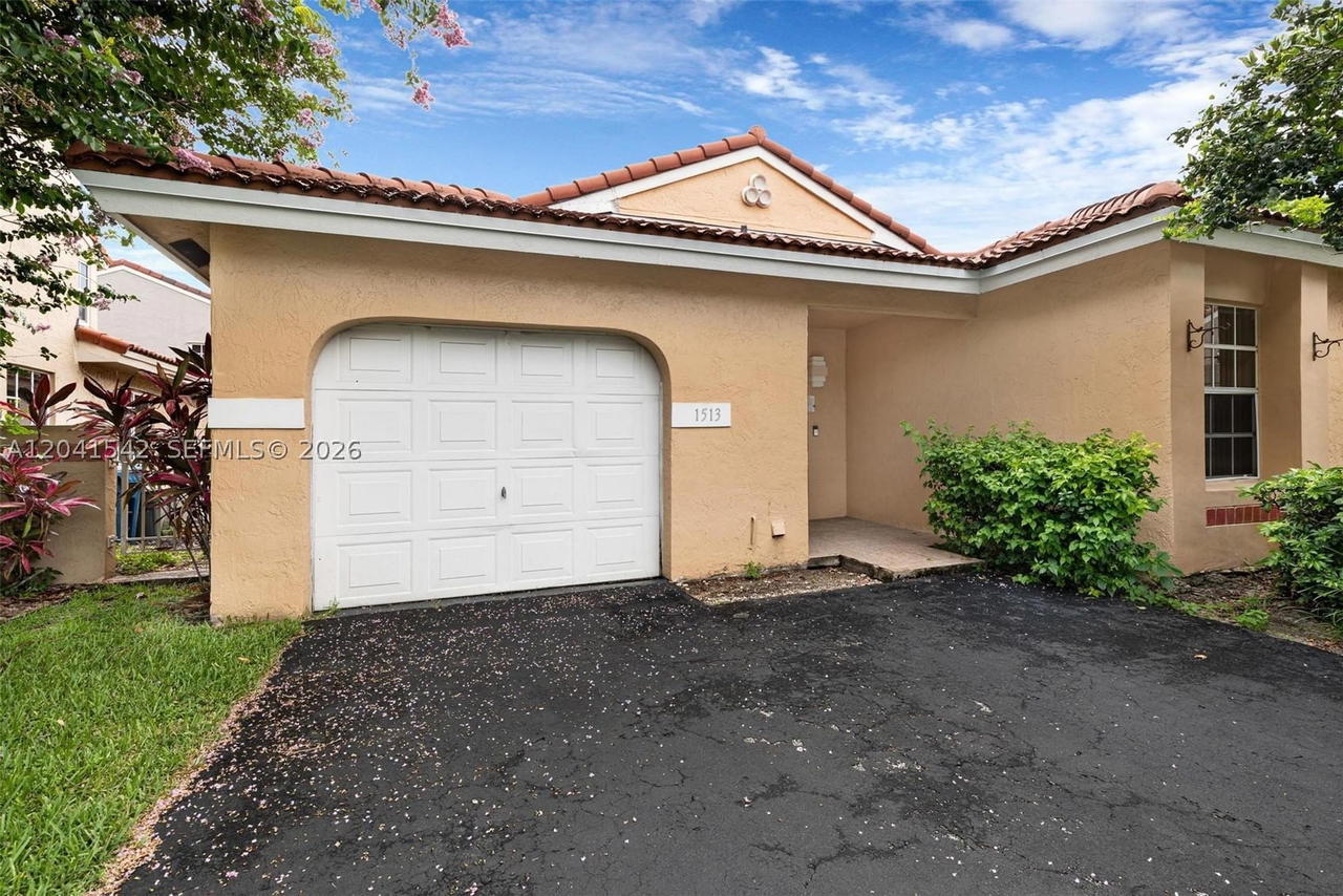 Real estate property located at 1513 Garden Rd, Broward, Country Isles Garden Home, Weston, FL