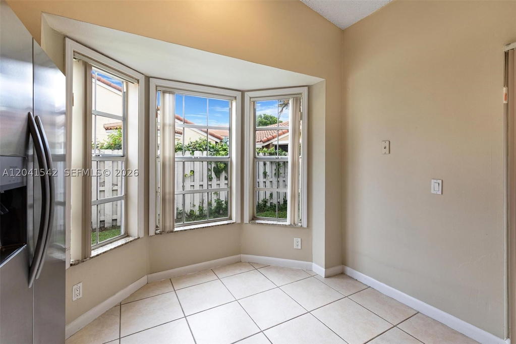 Real estate property located at 1513 Garden Rd, Broward, Country Isles Garden Home, Weston, FL