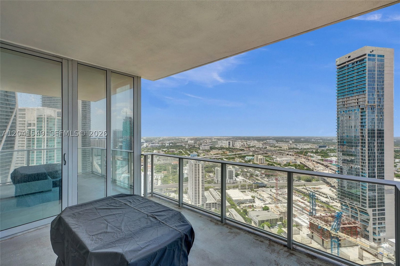 Real estate property located at 851 1st Ave #3800, Miami-dade, Paramount Miami Worldcent, Miami, FL