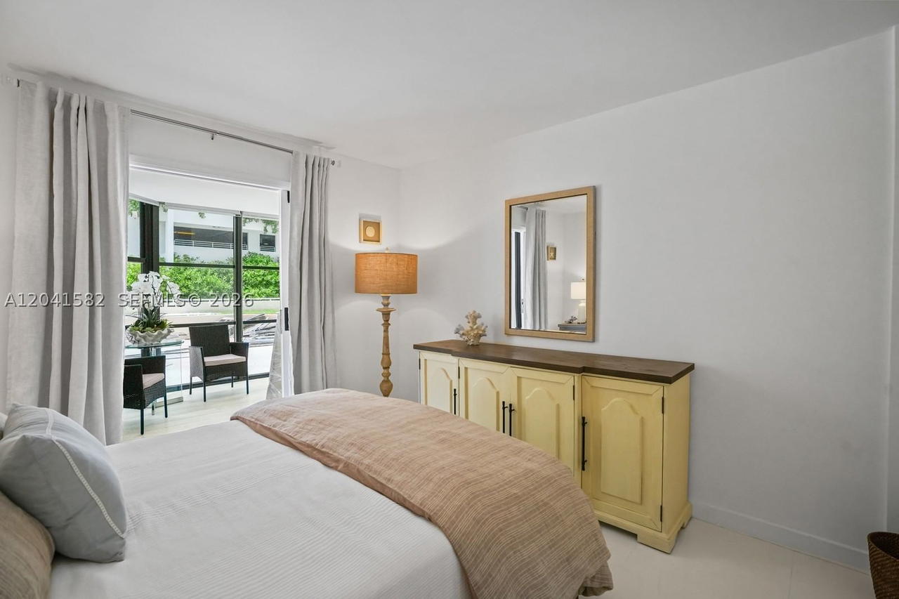 Real estate property located at 6423 Collins Ave #203, Miami-dade, Mar Del Plata Condo, Miami Beach, FL