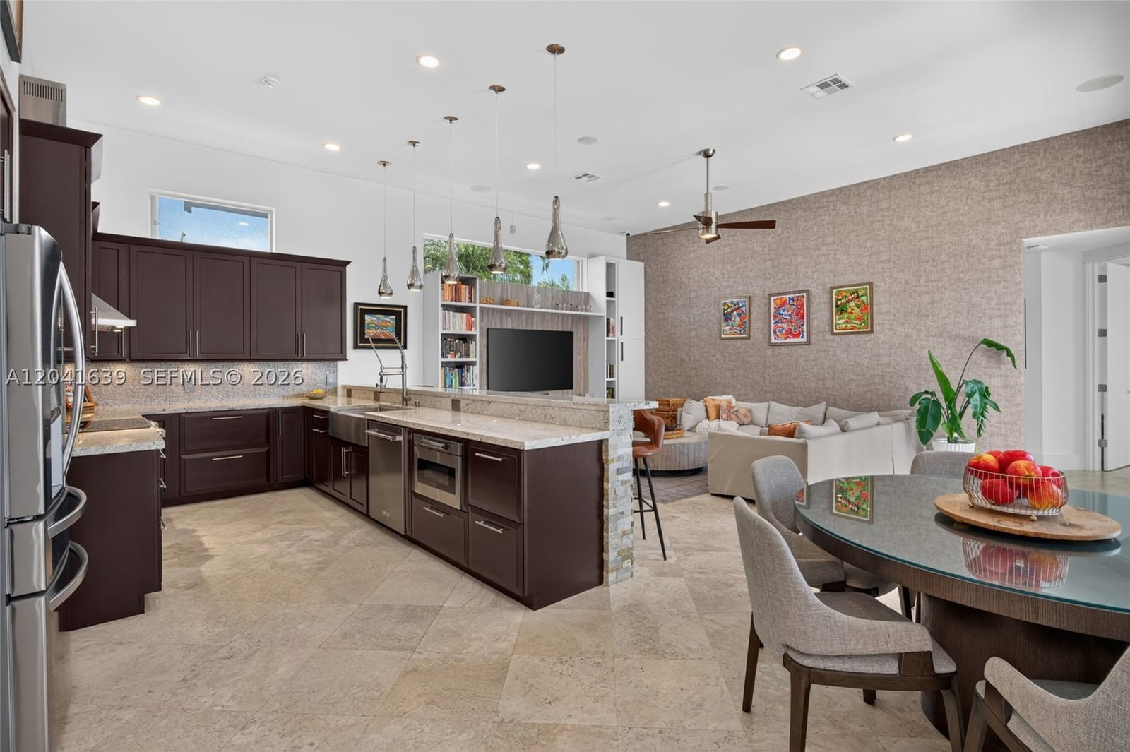 Real estate property located at 1136 Ginger Cir, Broward, Jasmine Island, Weston, FL