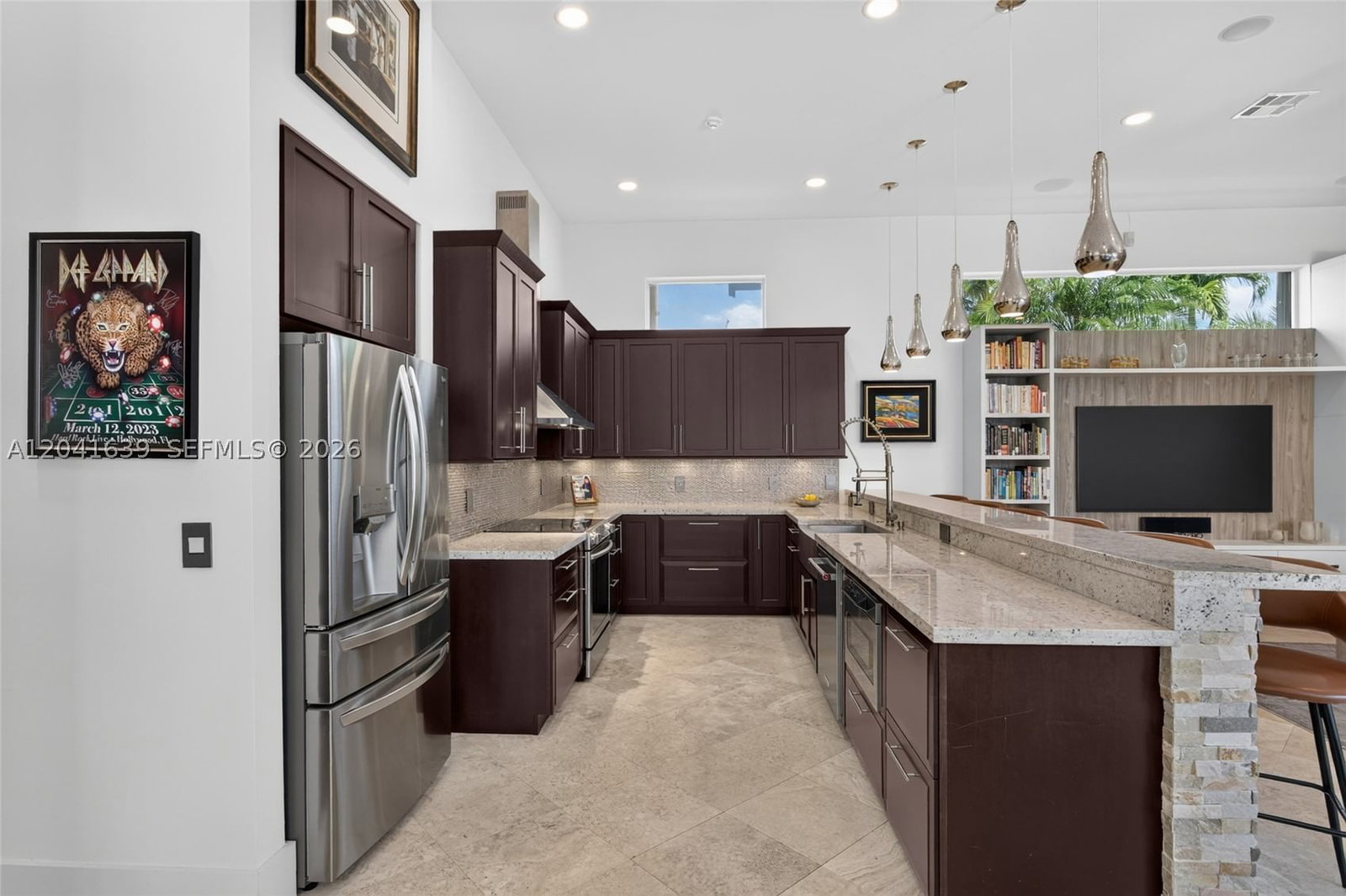 Real estate property located at 1136 Ginger Cir, Broward, Jasmine Island, Weston, FL