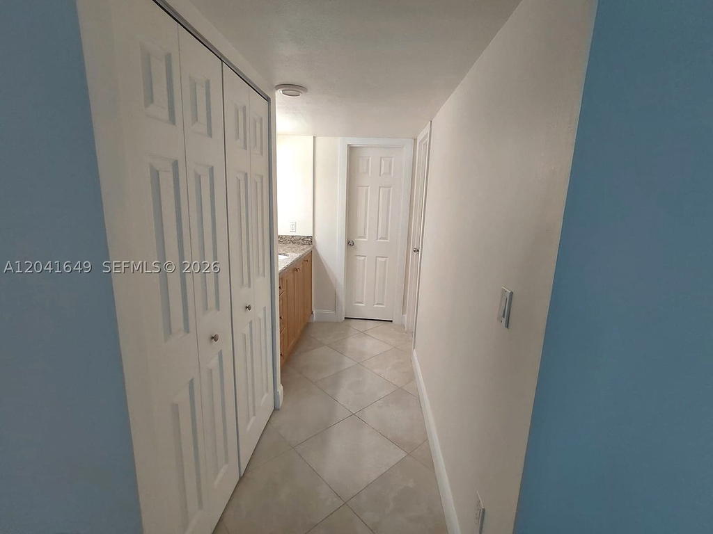 Real estate property located at 5701 Collins Ave #619, Miami-dade, Arlen Beach Condo, Miami Beach, FL