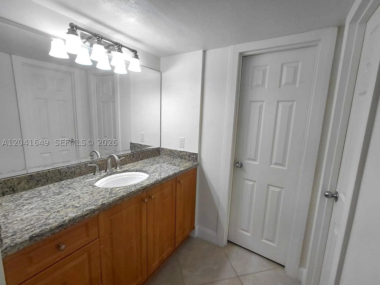 Real estate property located at 5701 Collins Ave #619, Miami-dade, Arlen Beach Condo, Miami Beach, FL