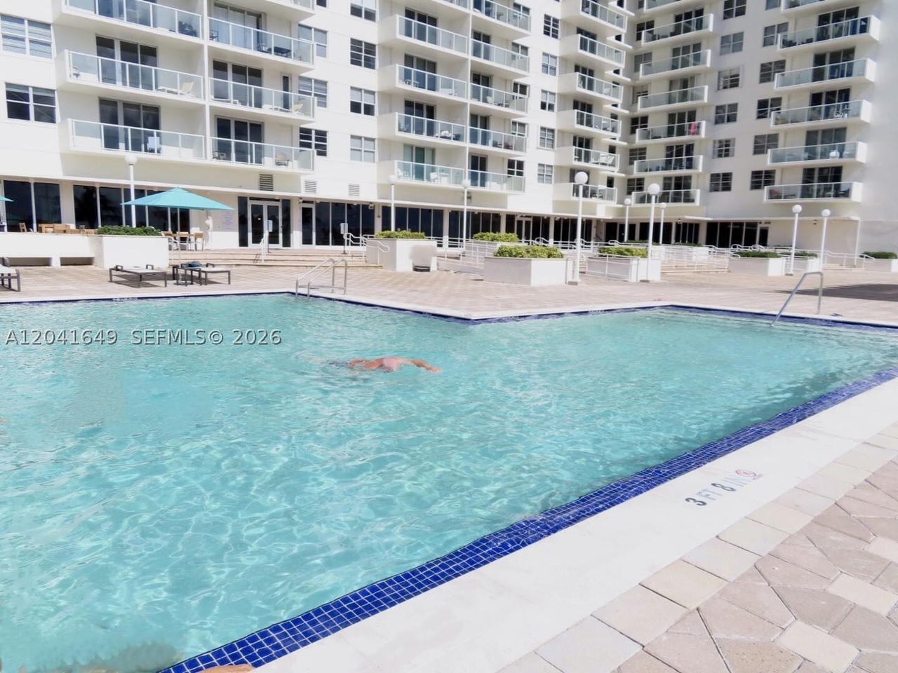 Real estate property located at 5701 Collins Ave #619, Miami-dade, Arlen Beach Condo, Miami Beach, FL