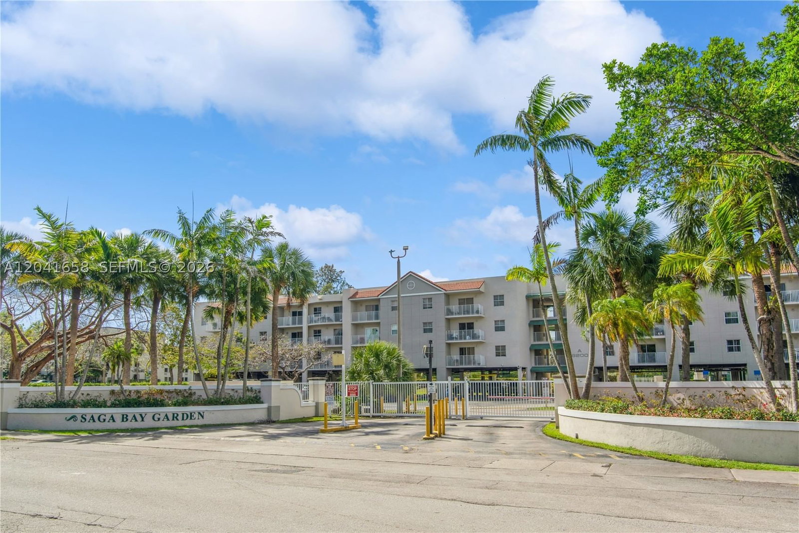 Real estate property located at 8200 210th St #111, Miami-dade, Saga Bay Gardens Condo, Cutler Bay, FL