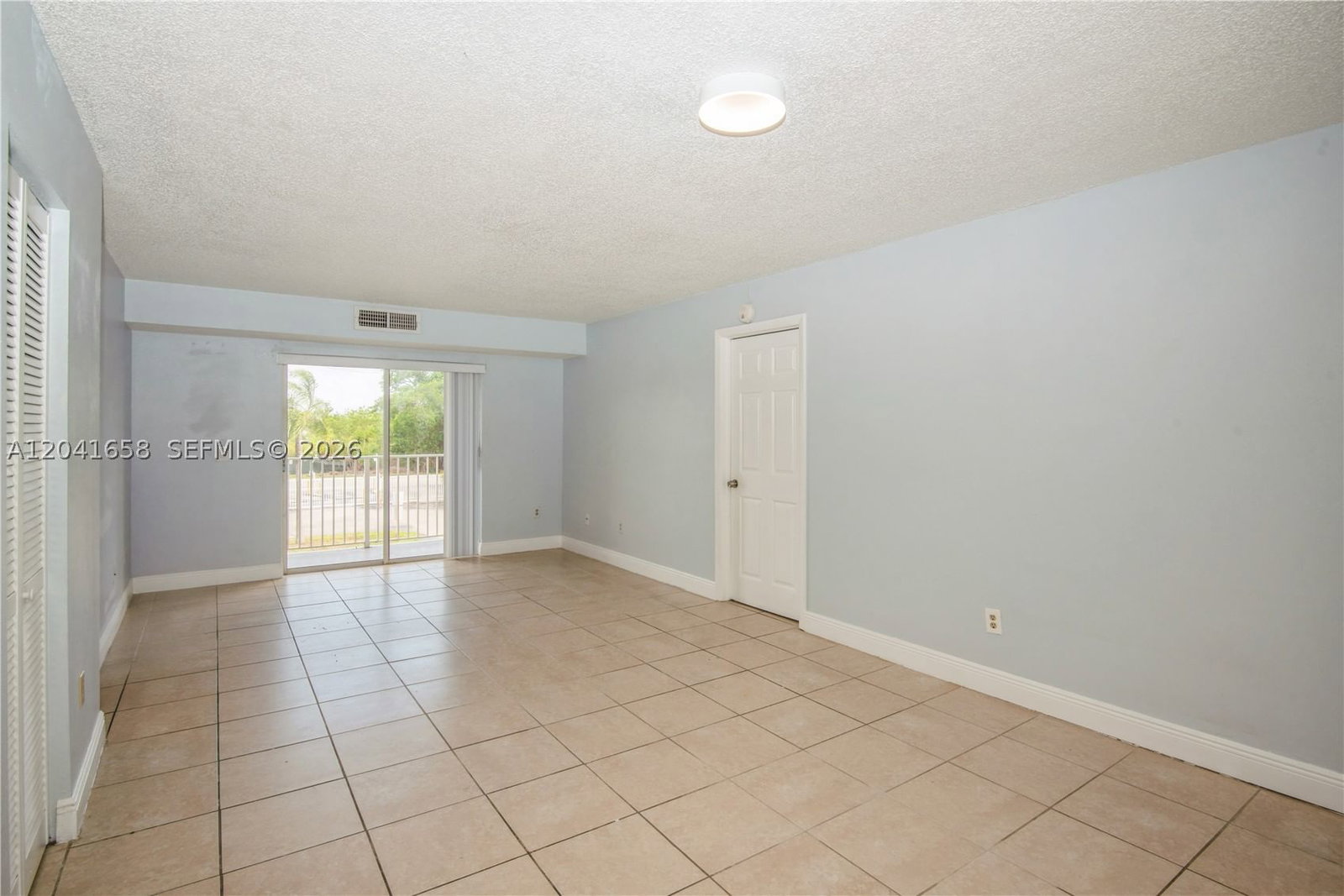 Real estate property located at 8200 210th St #111, Miami-dade, Saga Bay Gardens Condo, Cutler Bay, FL