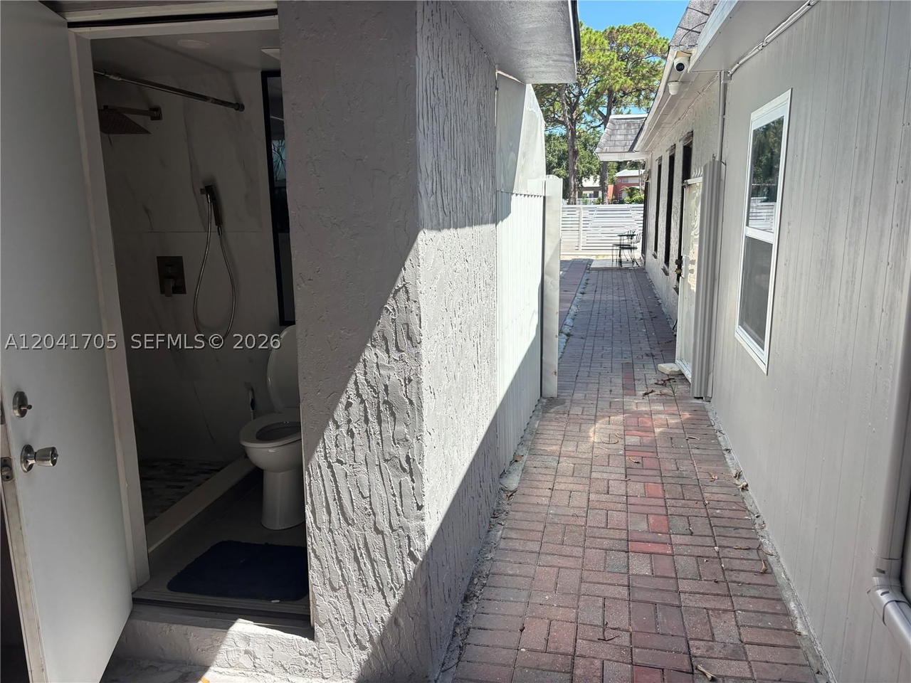 Real estate property located at 21122 39th Ave, Miami-dade, Vista Townhouse Sec C, Miami Gardens, FL