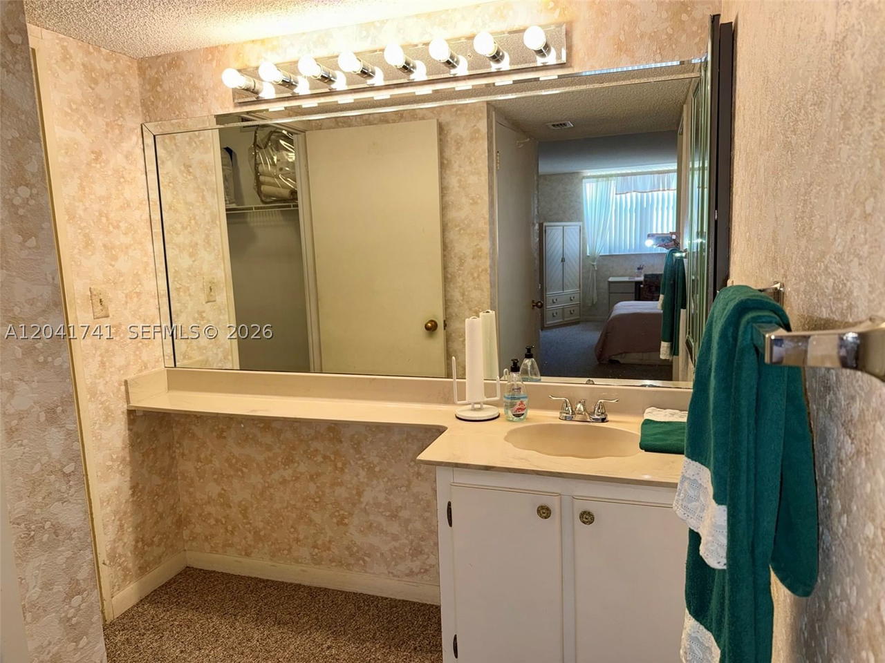 Real estate property located at 210 174th St #405, Miami-dade, Winston Towers 600 Condo, Sunny Isles Beach, FL
