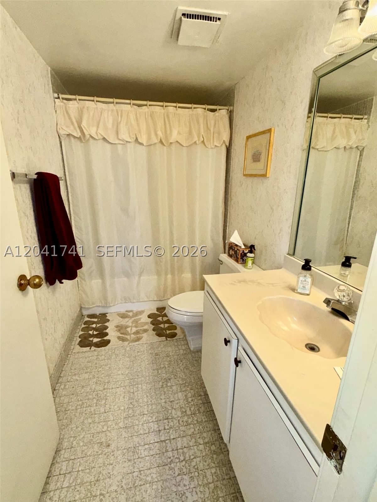Real estate property located at 210 174th St #405, Miami-dade, Winston Towers 600 Condo, Sunny Isles Beach, FL