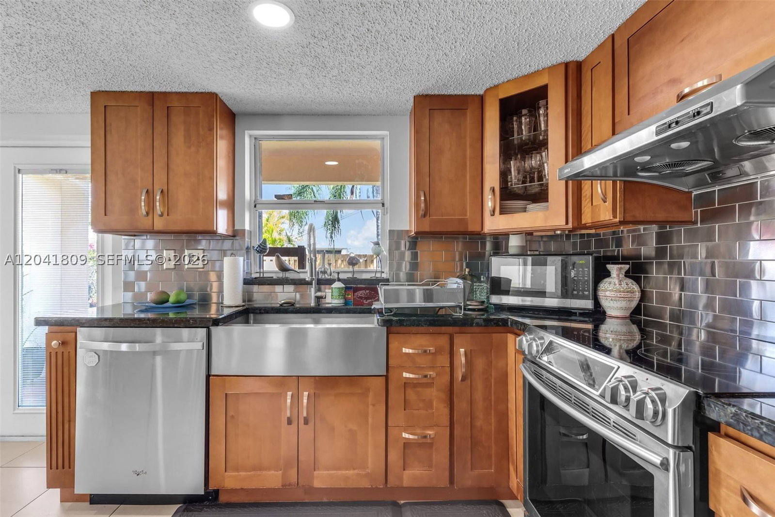 Real estate property located at 4766 154th Ave, Miami-dade, Lakes Of The Meadow-meado, Miami, FL