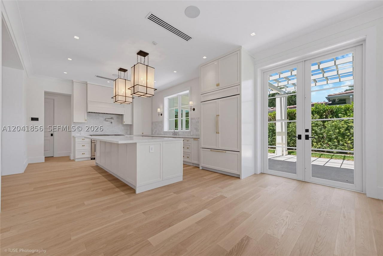 Real estate property located at 1241 Mariola Ct, Miami-dade, Coral Gables Country Club, Coral Gables, FL