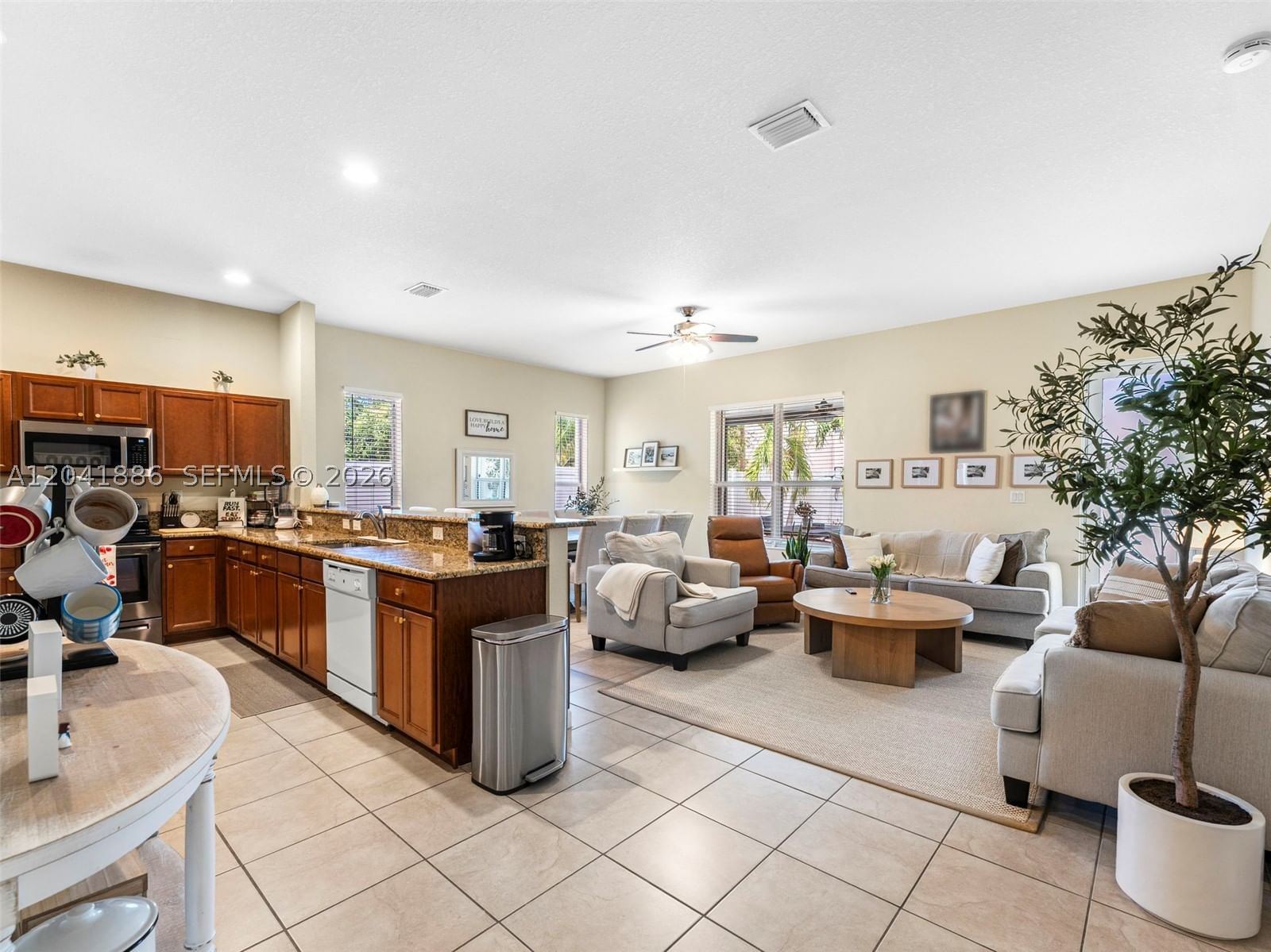 Real estate property located at 9171 172nd Ave, Miami-dade, Kendall Commons Residenti, Miami, FL