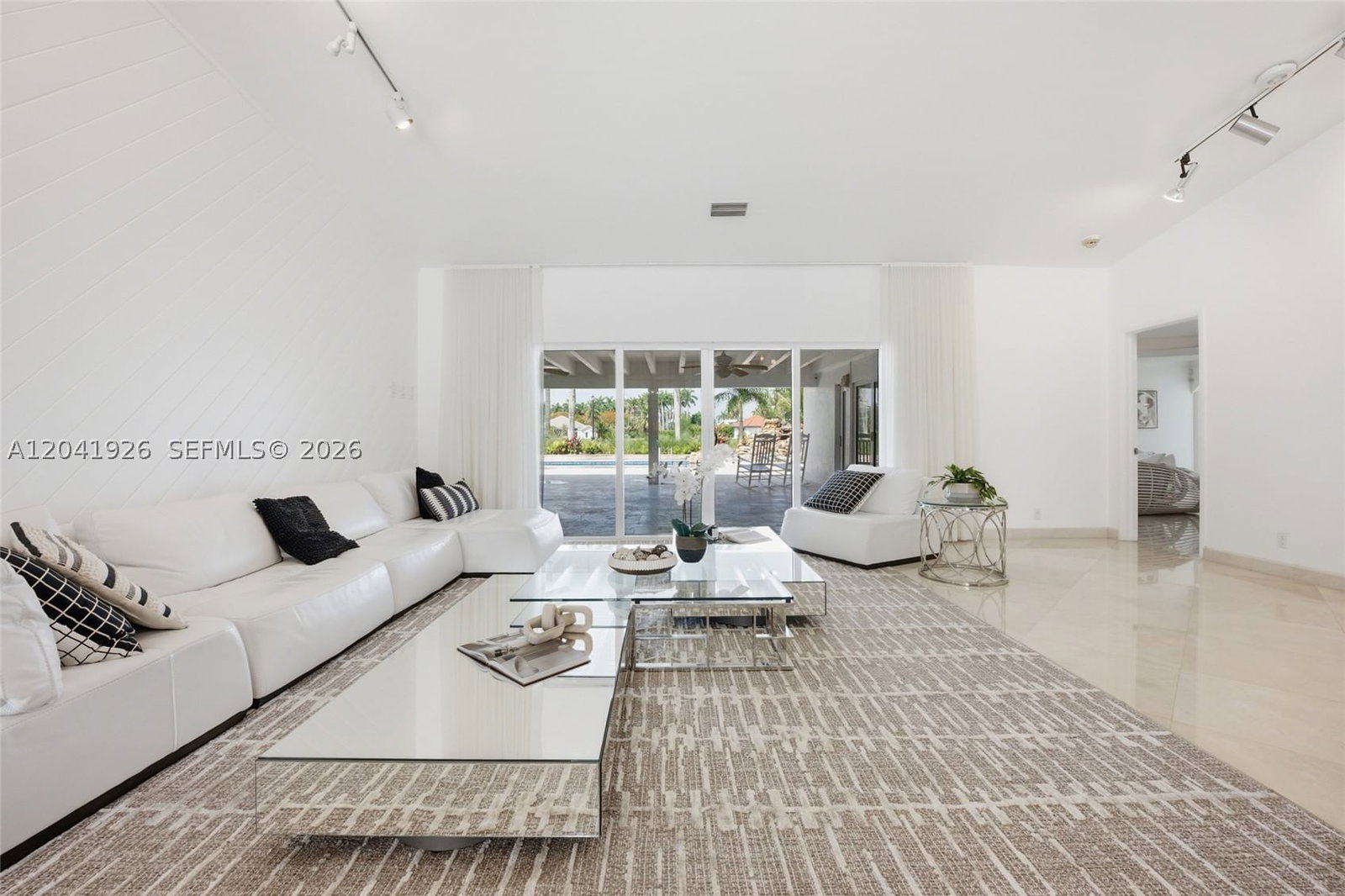 Real estate property located at 16170 Saddle Ln, Broward, Bonaventure, Weston, FL