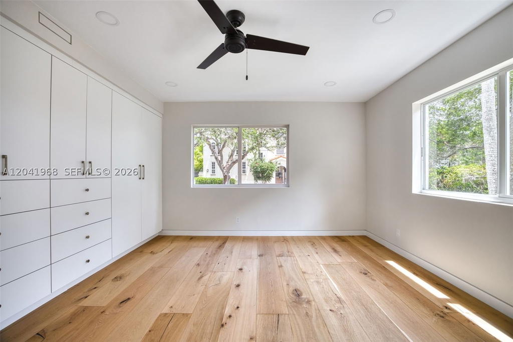 Real estate property located at 100 Edgewater Dr #142, Miami-dade, Waters Edge Of Coral Gabl, Coral Gables, FL