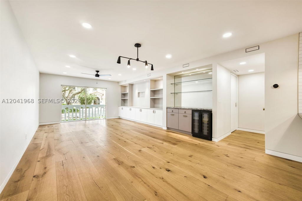 Real estate property located at 100 Edgewater Dr #142, Miami-dade, Waters Edge Of Coral Gabl, Coral Gables, FL
