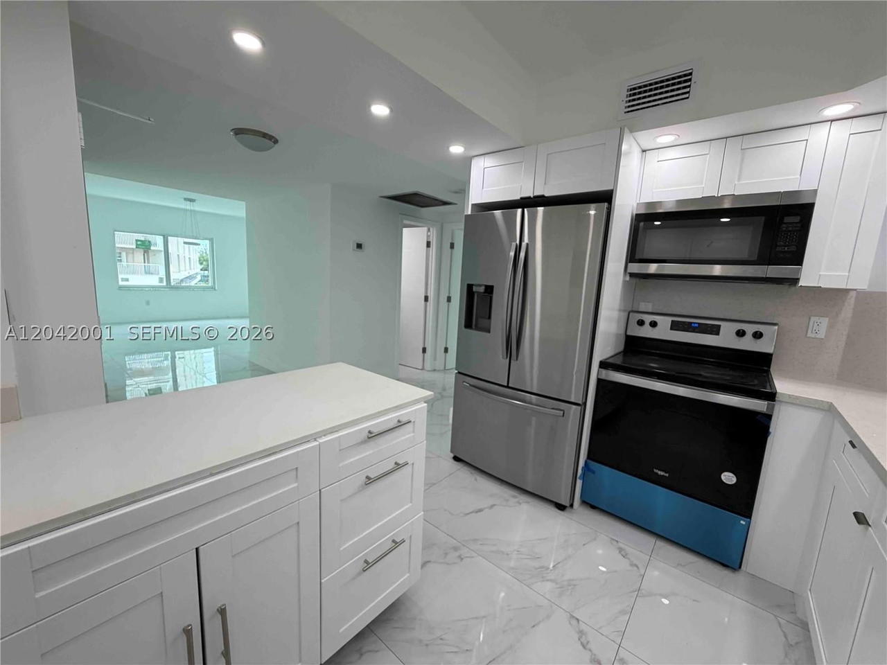 Real estate property located at 500 Bayview Dr #232, Miami-dade, Arlen House West Condo, Sunny Isles Beach, FL