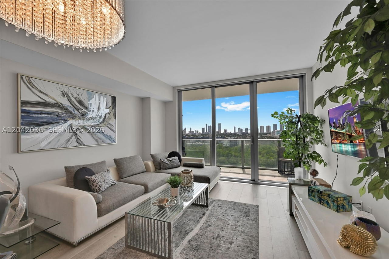 Real estate property located at 16385 Biscayne Blvd #1020, Miami-dade, The Harbour South Condo, North Miami Beach, FL