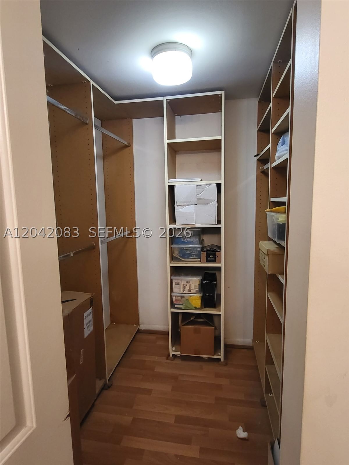 Real estate property located at 900 Colony Point Cir #107, Broward, Colony Point 1 Condo, Pembroke Pines, FL
