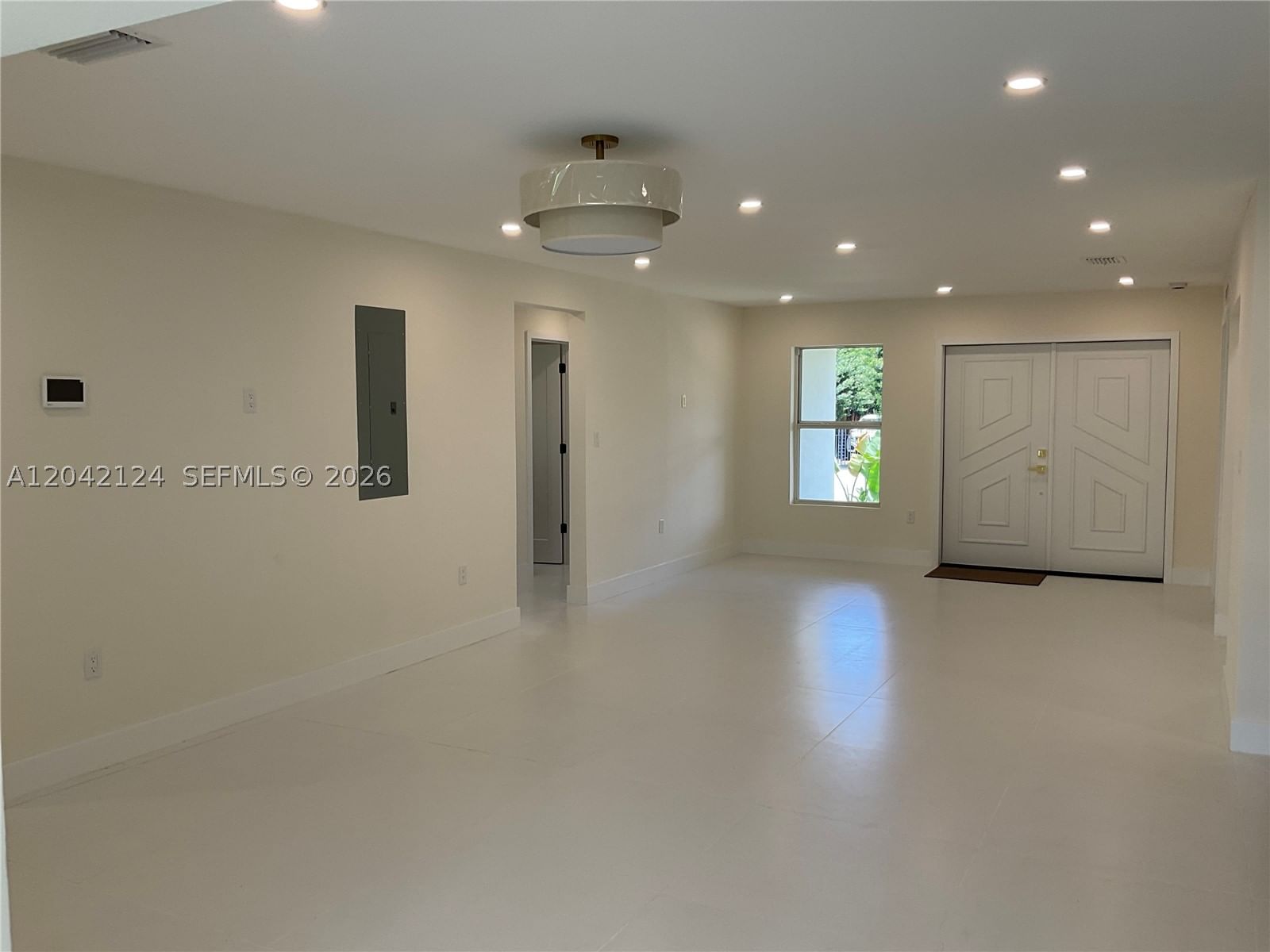 Real estate property located at 2315 3rd St, Miami-dade, Glenroyal Sub, Miami, FL