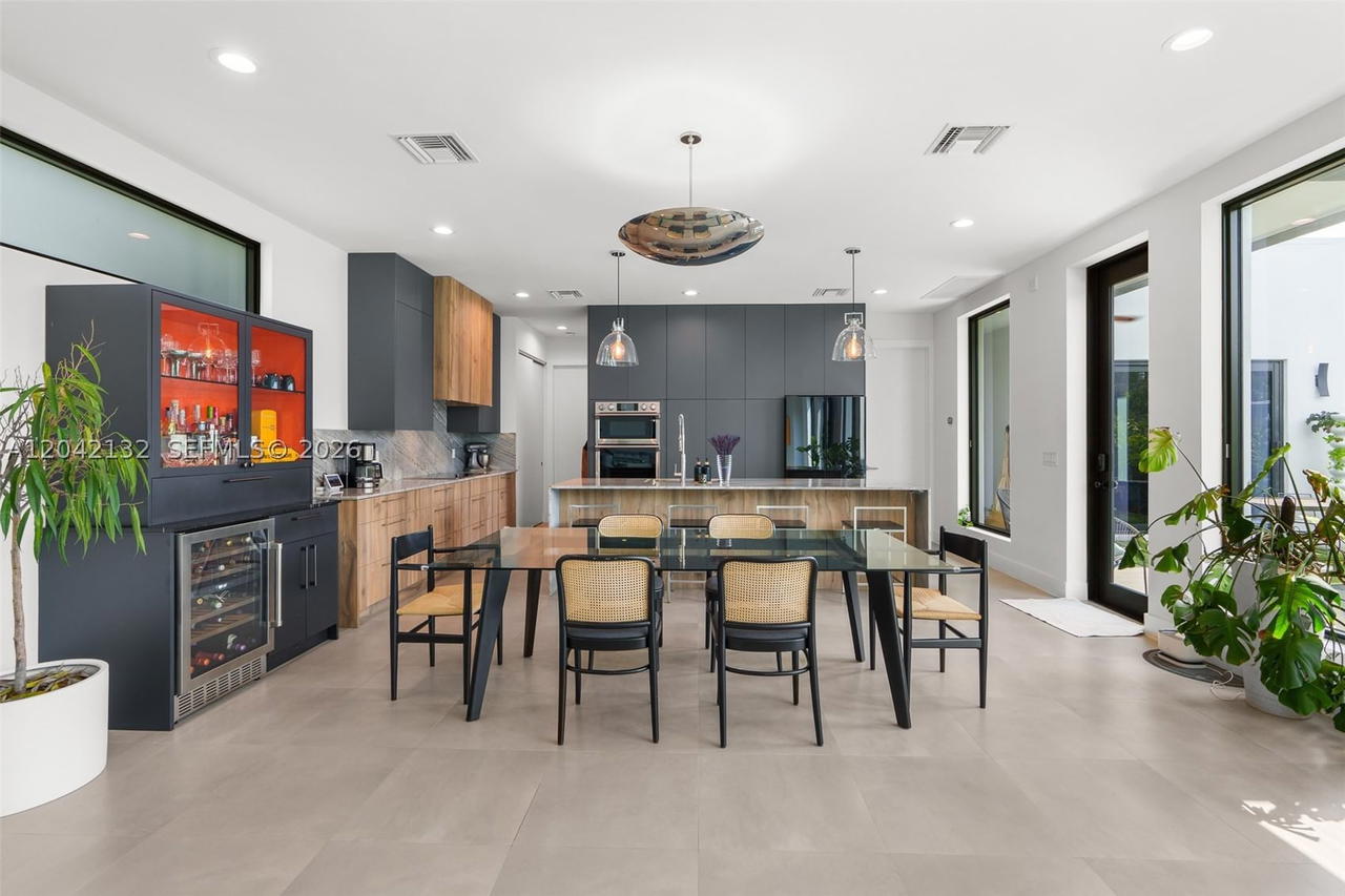 Real estate property located at 41 24th St, Broward, Petite, Wilton Manors, FL
