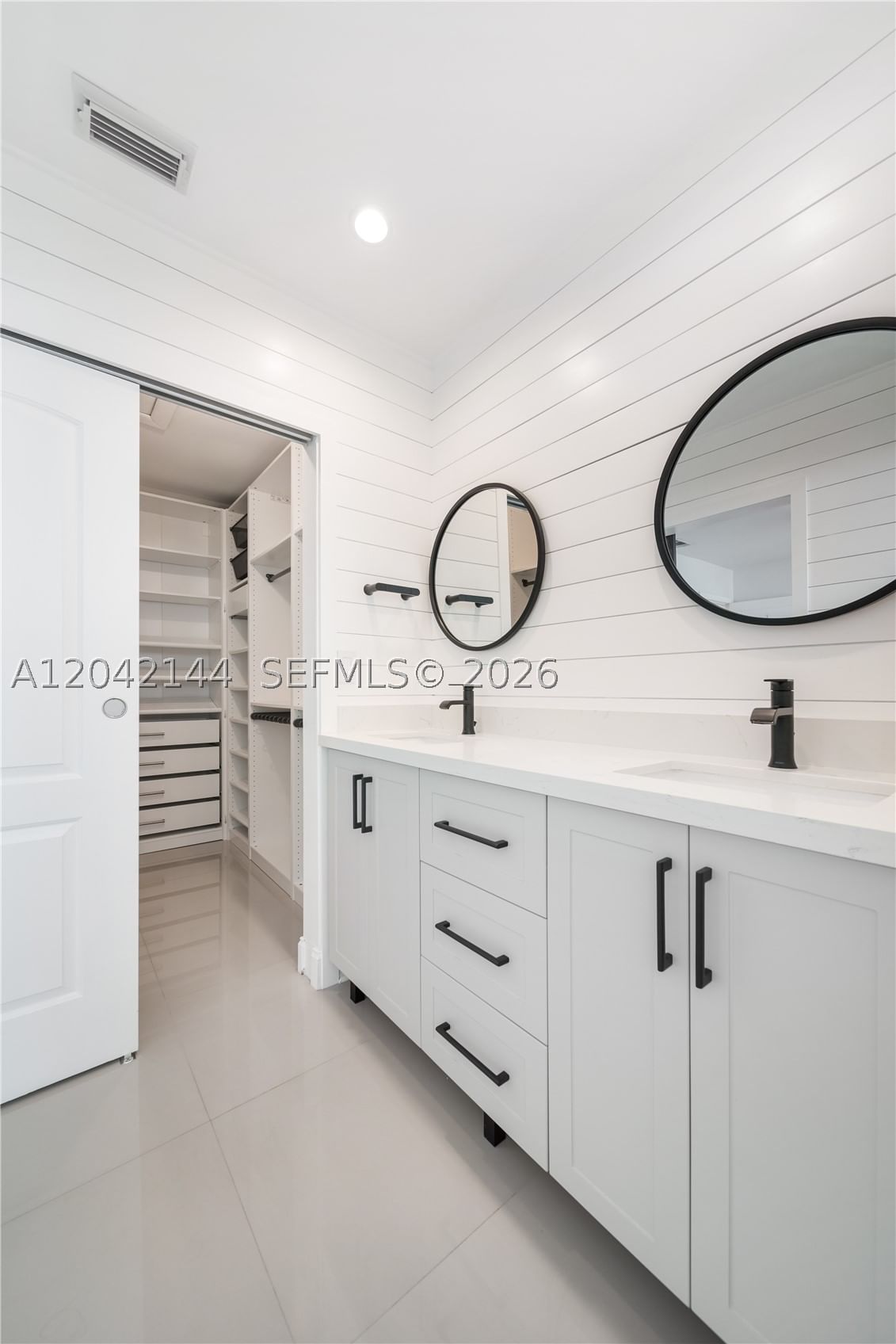 Real estate property located at 11855 102nd St, Miami-dade, Amaretto, Miami, FL