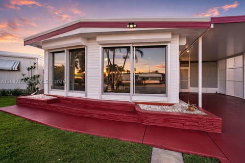 Real estate property located at 2260 85th Way, Broward, Park City Section Two-a, Davie, FL