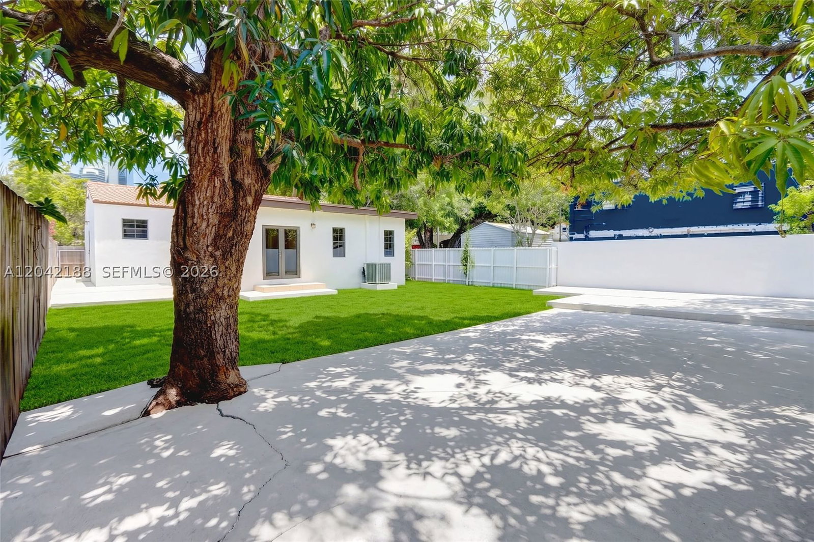 Real estate property located at 322 18th Road, Miami-dade, Holleman Park, Miami, FL