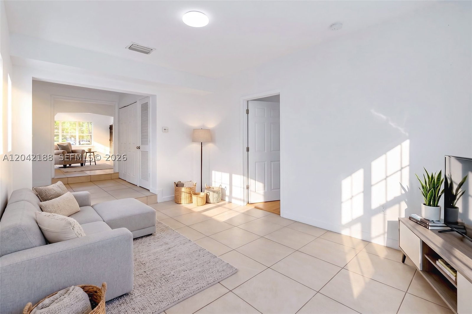 Real estate property located at 322 18th Road, Miami-dade, Holleman Park, Miami, FL