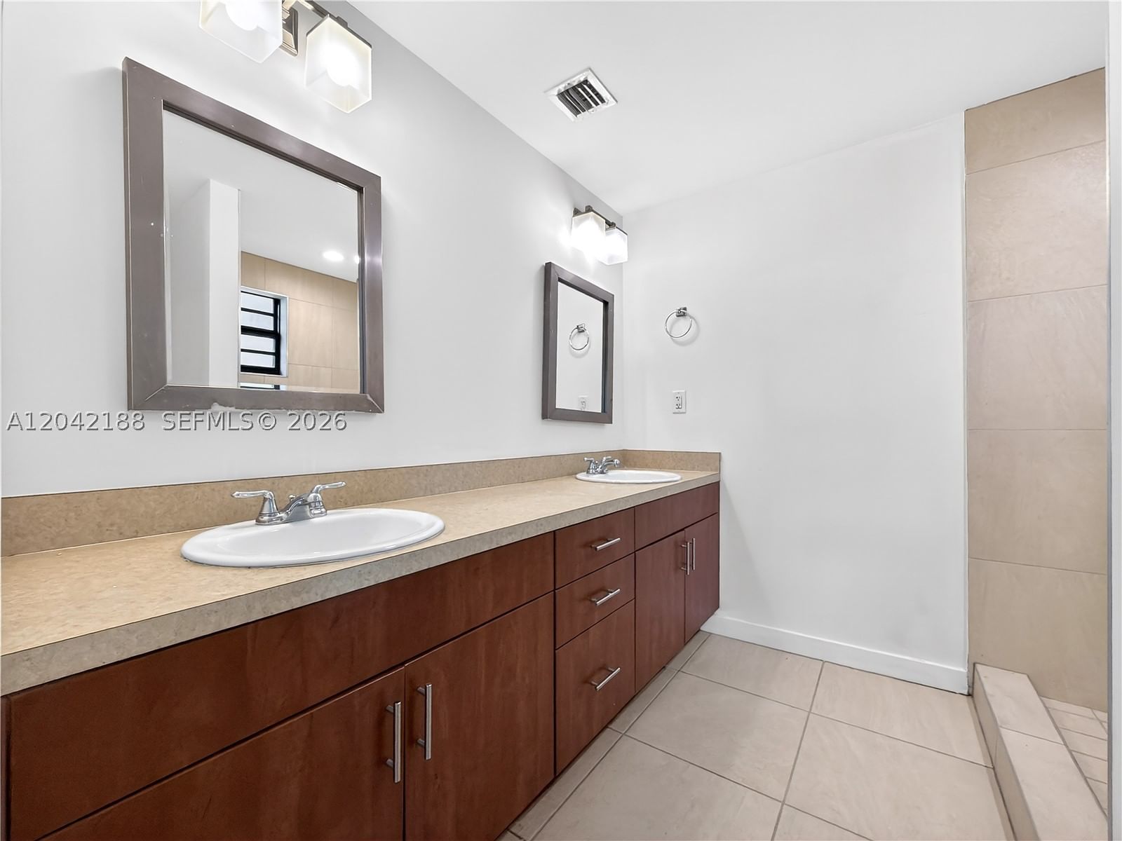Real estate property located at 322 18th Road, Miami-dade, Holleman Park, Miami, FL