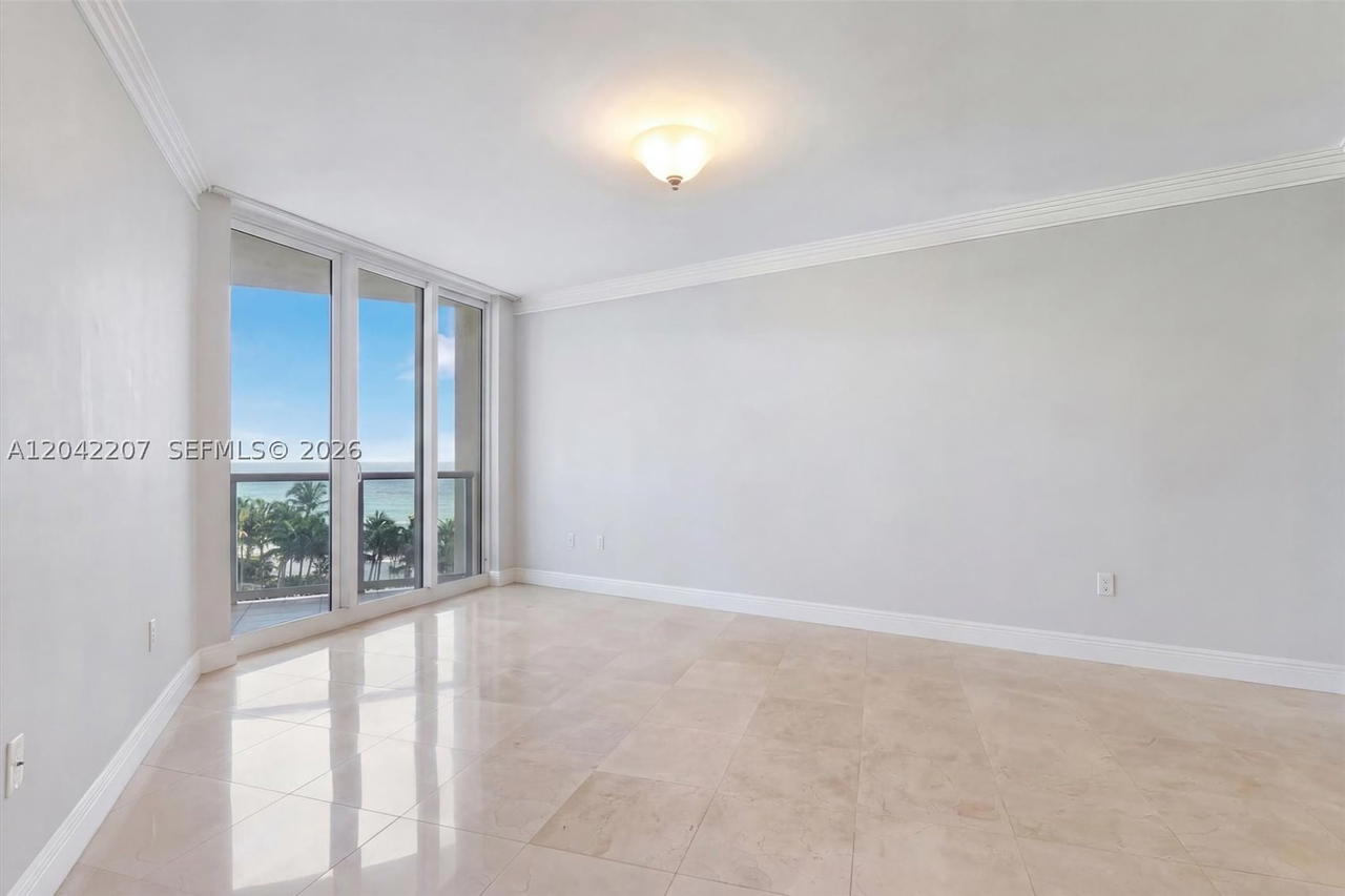 Real estate property located at 19333 Collins Ave #703, Miami-dade, Ocean One Condo, Sunny Isles Beach, FL