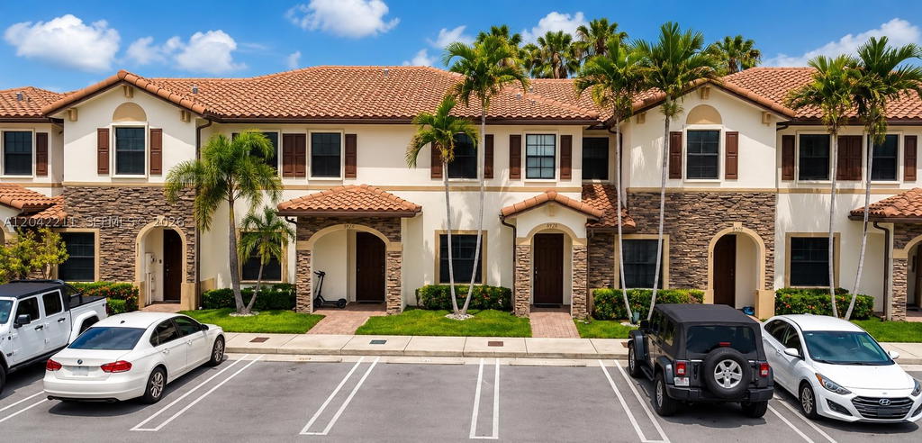 Real estate property located at 8954 35th Way, Miami-dade, Bellagio Villas, Hialeah, FL