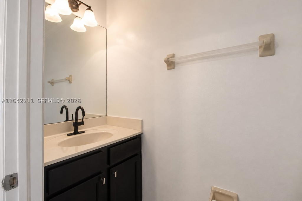 Real estate property located at 8954 35th Way, Miami-dade, Bellagio Villas, Hialeah, FL