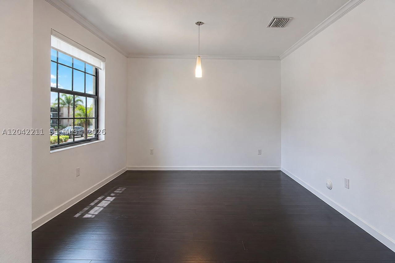 Real estate property located at 8954 35th Way, Miami-dade, Bellagio Villas, Hialeah, FL