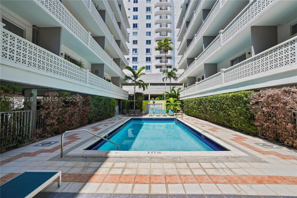 Real estate property located at 1614 West Ave #203, Miami-dade, Twin Towers Condo, Miami Beach, FL