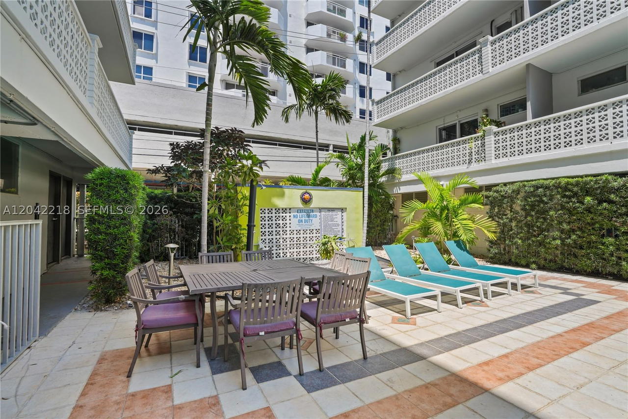 Real estate property located at 1614 West Ave #203, Miami-dade, Twin Towers Condo, Miami Beach, FL